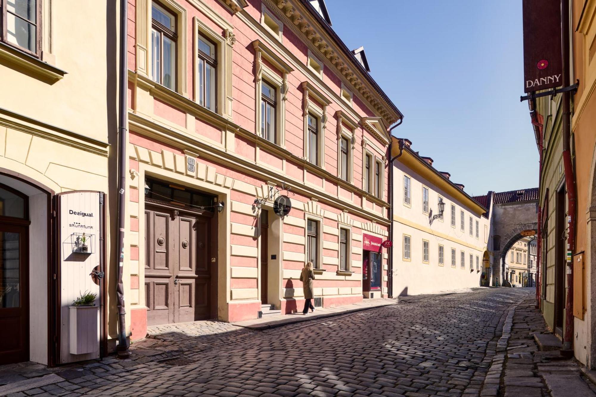 Отель Latran House 71 By Kh Чески-Крумлов Экстерьер фото